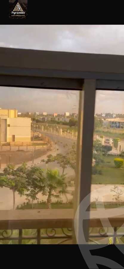 https://aqarmap.com.eg/en/listing/6429596-for-rent-cairo-6th-of-october-compounds-dream-land-lake-dream-dream-land-compound