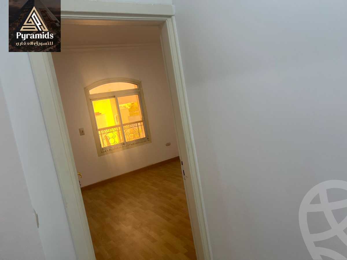 https://aqarmap.com.eg/en/listing/6429596-for-rent-cairo-6th-of-october-compounds-dream-land-lake-dream-dream-land-compound