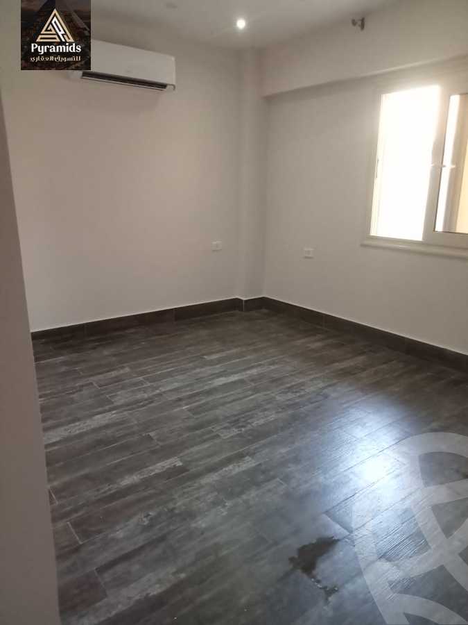 https://aqarmap.com.eg/ar/listing/6558738-for-rent-cairo-6th-of-october-compounds-pyramids-walk
