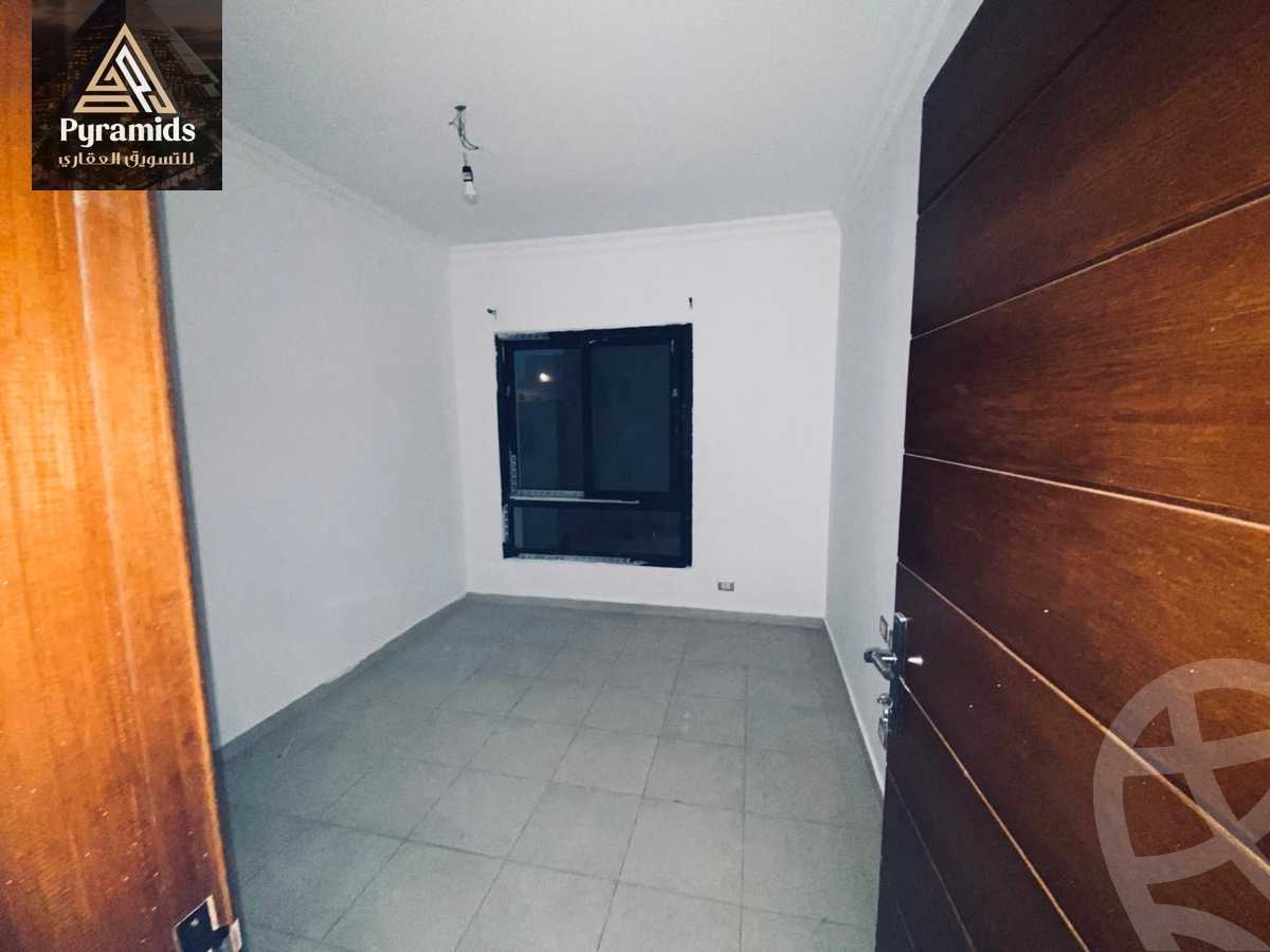 https://aqarmap.com.eg/ar/listing/6590910-for-rent-cairo-el-sheikh-zayed-city-compounds-the-courtyard