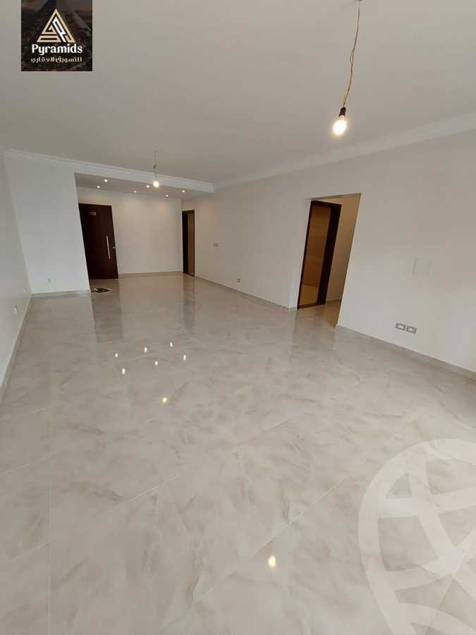 https://aqarmap.com.eg/en/listing/6596951-for-rent-cairo-6th-of-october-compounds-october-plaza