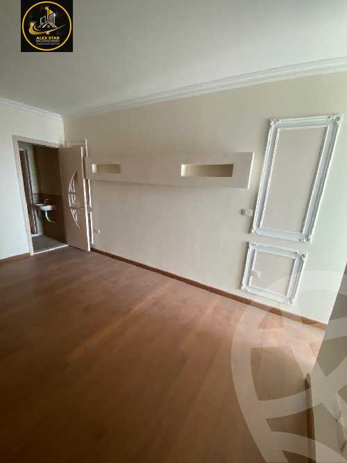 https://aqarmap.com.eg/ar/listing/5902625-for-rent-alexandria-stanley-el-geish-rd