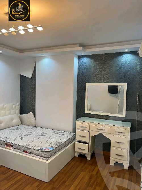 https://aqarmap.com.eg/ar/listing/6123579-for-rent-alexandria-stanley-abd-el-aziz-fahmy-st