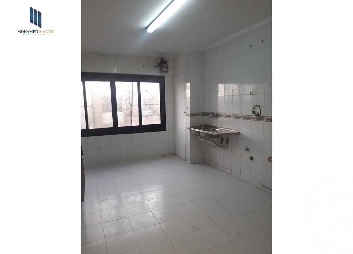 https://aqarmap.com.eg/en/listing/3911301-for-rent-cairo-6th-of-october-featured-neighborhood-el-motamayez-neighborhood-abd-el-moneim-riad-st
