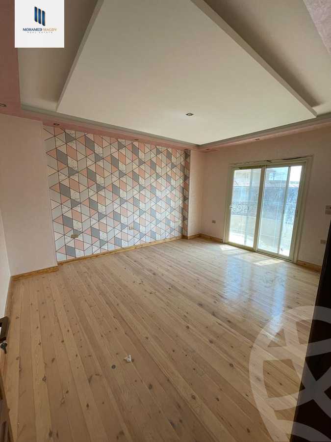 https://aqarmap.com.eg/ar/listing/4130865-for-rent-cairo-6th-of-october-featured-neighborhood-sixth-touristic-village-al-wageh-street