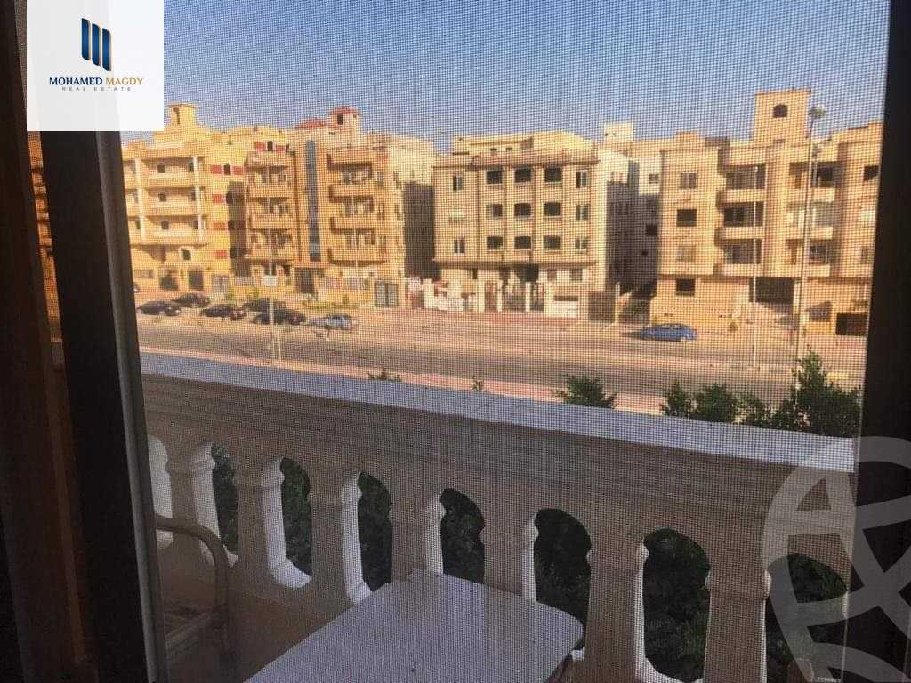 https://aqarmap.com.eg/ar/listing/4175956-for-sale-cairo-el-sheikh-zayed-city-compounds-in-sheikh-zayed-beverly-hills