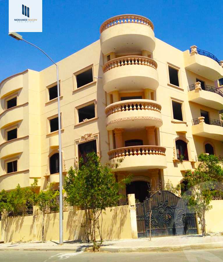 https://aqarmap.com.eg/ar/listing/5686693-for-sale-cairo-6th-of-october-el-ahyaa-neighborhood-1st-al-maahad