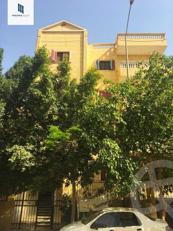 https://aqarmap.com.eg/en/listing/5688392-for-sale-cairo-6th-of-october-el-ahyaa-neighborhood-8th-el-tahrir-rd