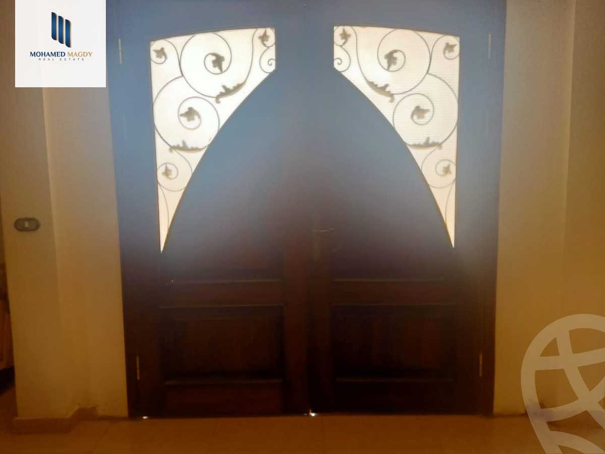 https://aqarmap.com.eg/en/listing/5692549-for-sale-cairo-el-sheikh-zayed-city-compounds-el-yasmeen-compound