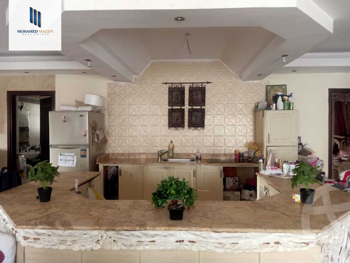https://aqarmap.com.eg/en/listing/5692549-for-sale-cairo-el-sheikh-zayed-city-compounds-el-yasmeen-compound