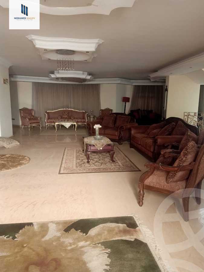 https://aqarmap.com.eg/en/listing/5692549-for-sale-cairo-el-sheikh-zayed-city-compounds-el-yasmeen-compound