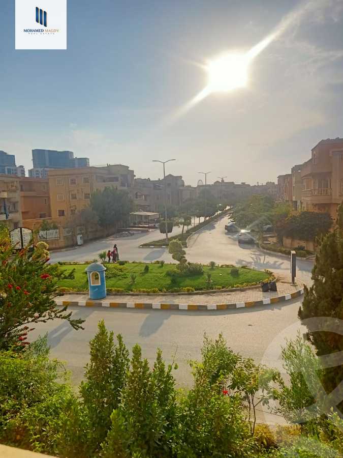 https://aqarmap.com.eg/en/listing/5692549-for-sale-cairo-el-sheikh-zayed-city-compounds-el-yasmeen-compound