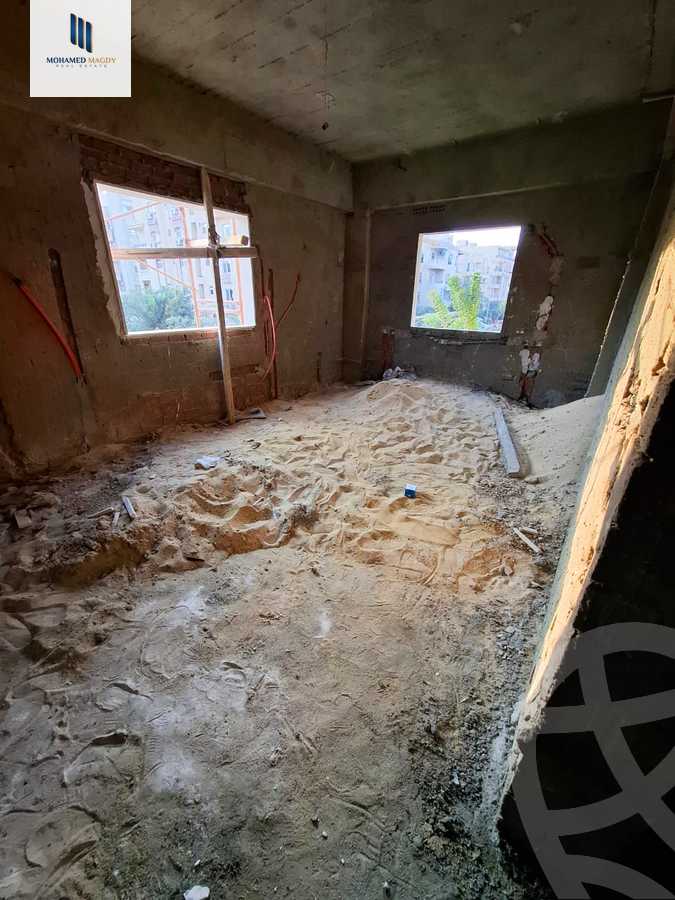 https://aqarmap.com.eg/en/listing/5692662-for-sale-cairo-6th-of-october-featured-neighborhood-fourth-touristic-village-mahmoud-sami-el-baroudi-st