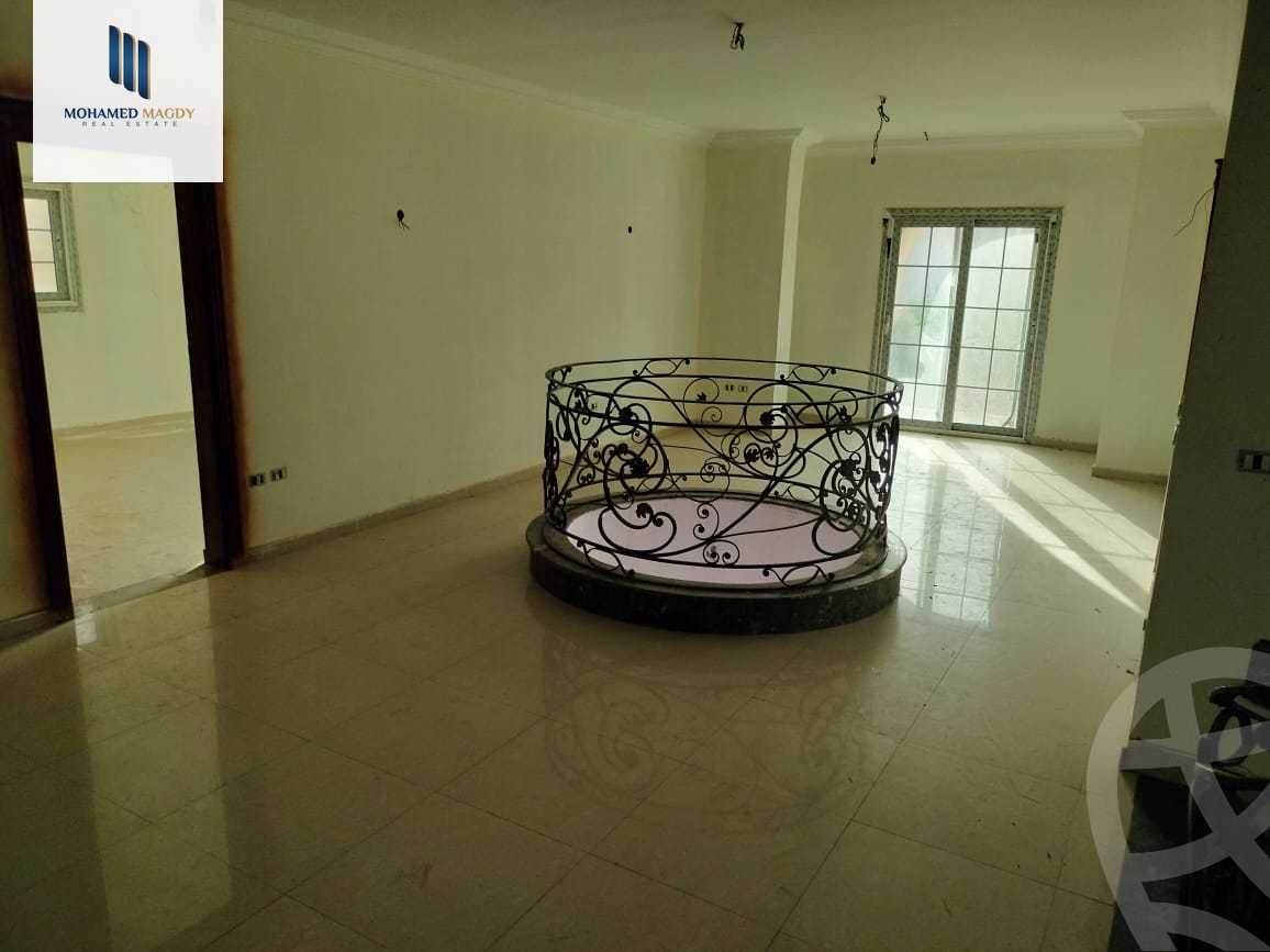 https://aqarmap.com.eg/en/listing/5692696-for-sale-cairo-el-sheikh-zayed-city-compounds-el-yasmeen-compound