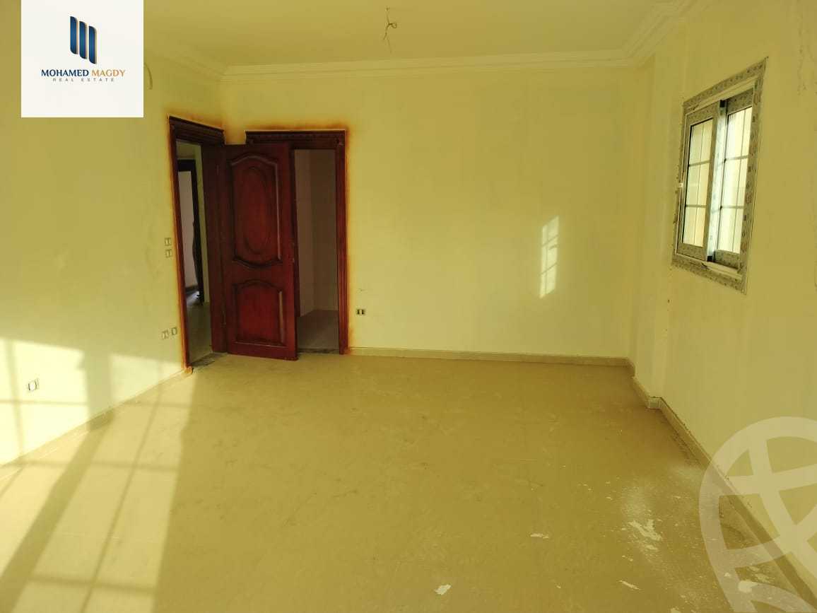 https://aqarmap.com.eg/en/listing/5692696-for-sale-cairo-el-sheikh-zayed-city-compounds-el-yasmeen-compound