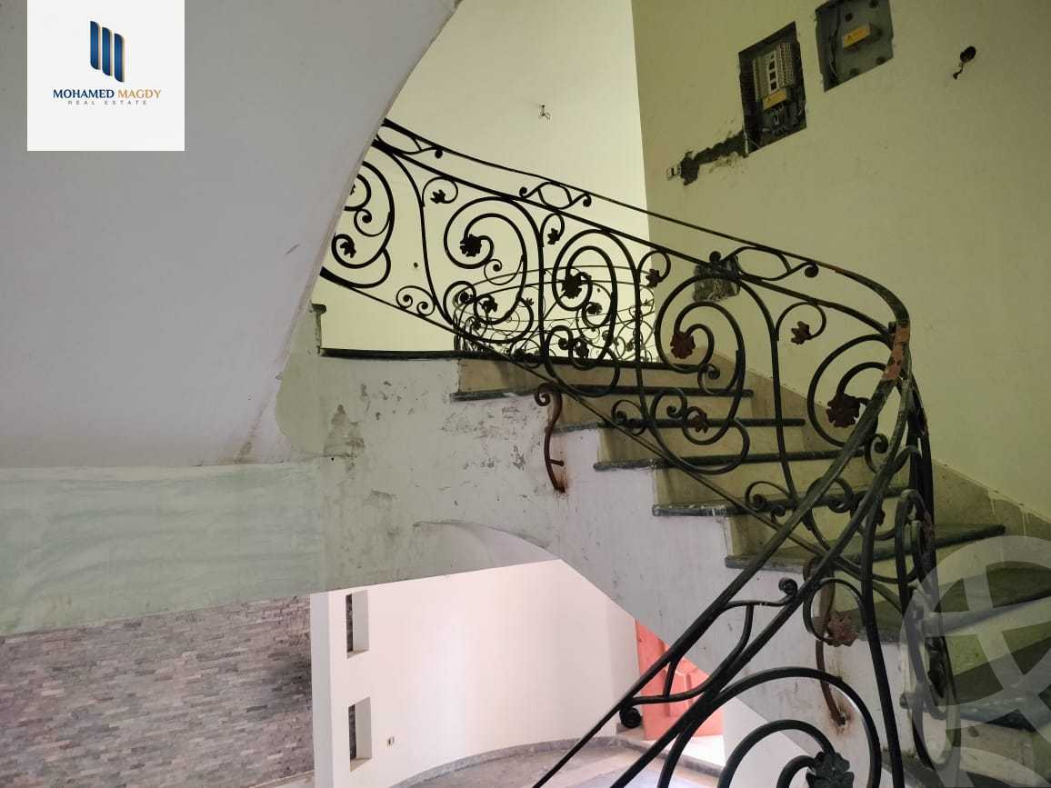 https://aqarmap.com.eg/en/listing/5692696-for-sale-cairo-el-sheikh-zayed-city-compounds-el-yasmeen-compound