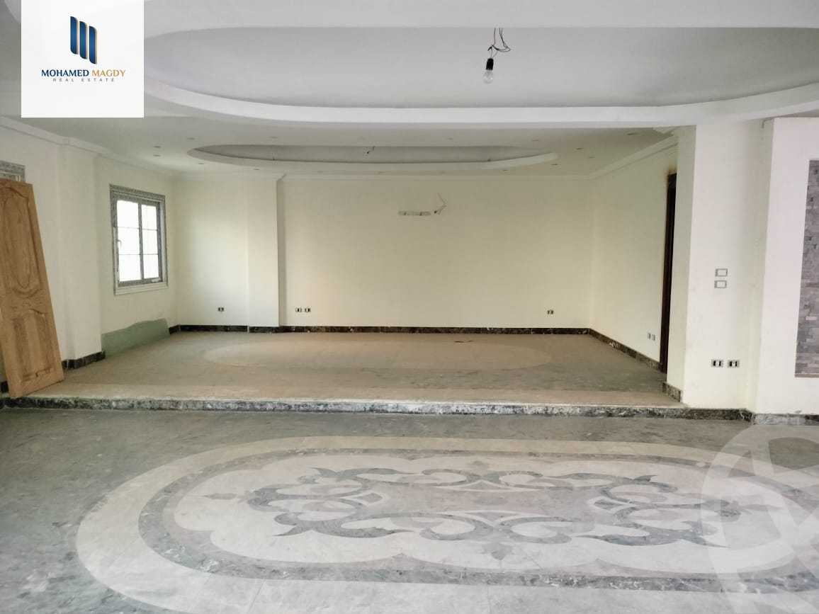 https://aqarmap.com.eg/en/listing/5692696-for-sale-cairo-el-sheikh-zayed-city-compounds-el-yasmeen-compound