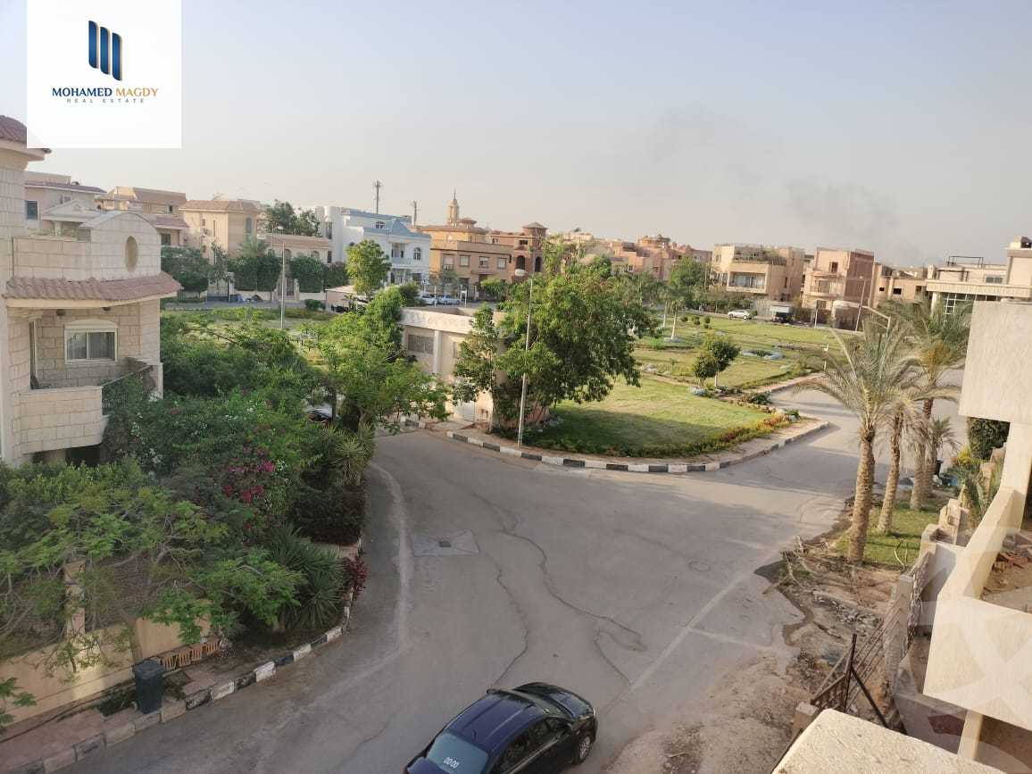 https://aqarmap.com.eg/en/listing/5692696-for-sale-cairo-el-sheikh-zayed-city-compounds-el-yasmeen-compound