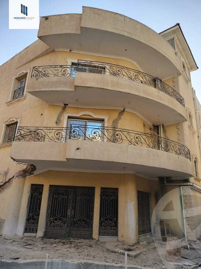 https://aqarmap.com.eg/en/listing/5692696-for-sale-cairo-el-sheikh-zayed-city-compounds-el-yasmeen-compound