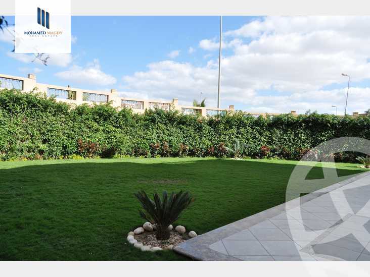 https://aqarmap.com.eg/en/listing/5695241-for-sale-cairo-el-sheikh-zayed-city-el-hay-el-thaleth-ashaer-area-3-el-salam-st