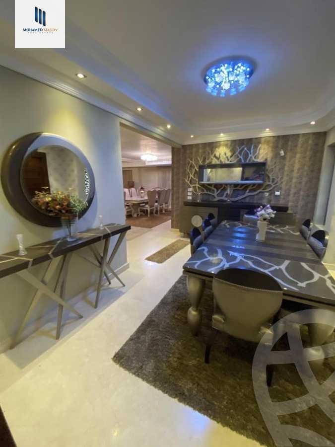 https://aqarmap.com.eg/en/listing/5695329-for-sale-cairo-el-sheikh-zayed-city-el-hay-el-thaleth-ashaer-area-4