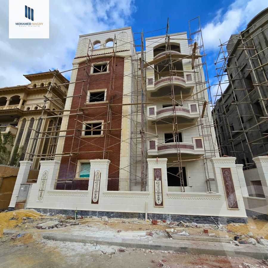 https://aqarmap.com.eg/en/listing/5706301-for-sale-cairo-6th-of-october-featured-neighborhood-fourth-touristic-village-mahmoud-sami-el-baroudi-st