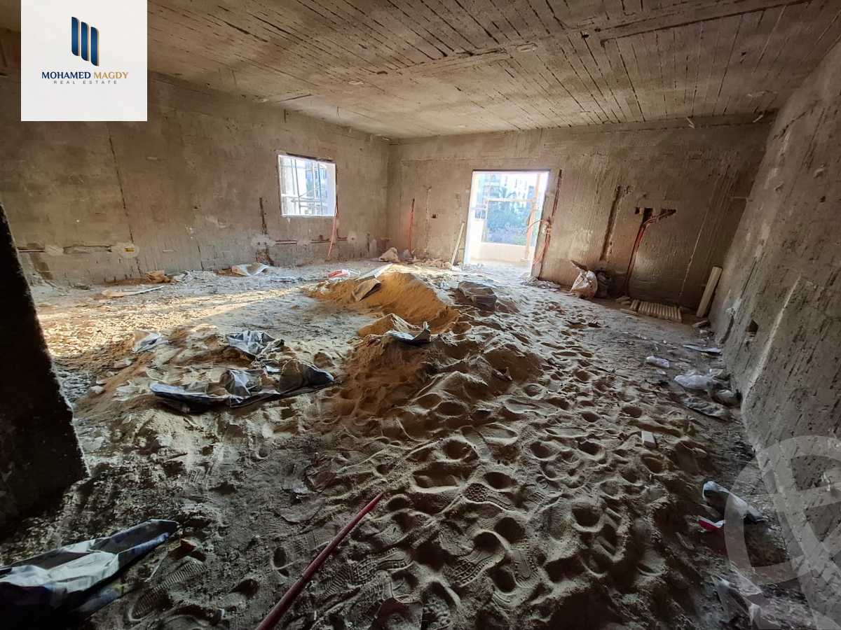 https://aqarmap.com.eg/ar/listing/5711019-for-sale-cairo-6th-of-october-featured-neighborhood-fourth-touristic-village-mahmoud-sami-el-baroudi-st