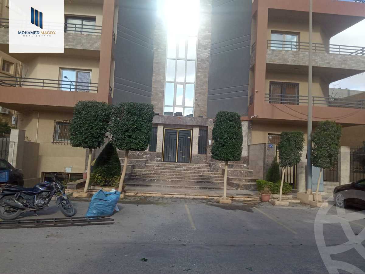 https://aqarmap.com.eg/en/listing/5711056-for-sale-cairo-6th-of-october-featured-neighborhood-fourth-touristic-village-amin-el-refae-st