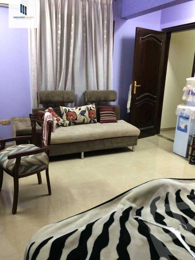 https://aqarmap.com.eg/ar/listing/5711162-for-sale-cairo-6th-of-october-featured-neighborhood-sixth-touristic-village-sameh-gado-st