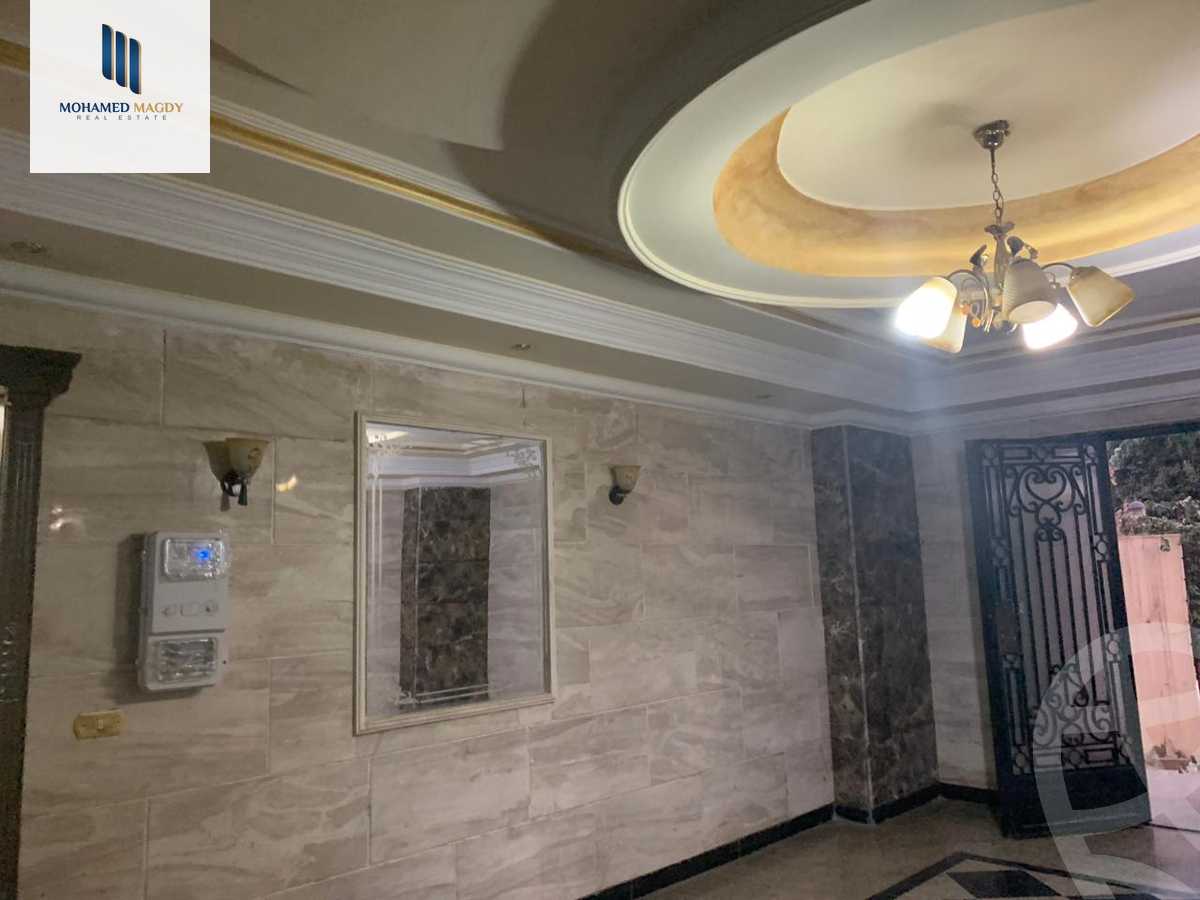 https://aqarmap.com.eg/ar/listing/5711162-for-sale-cairo-6th-of-october-featured-neighborhood-sixth-touristic-village-sameh-gado-st
