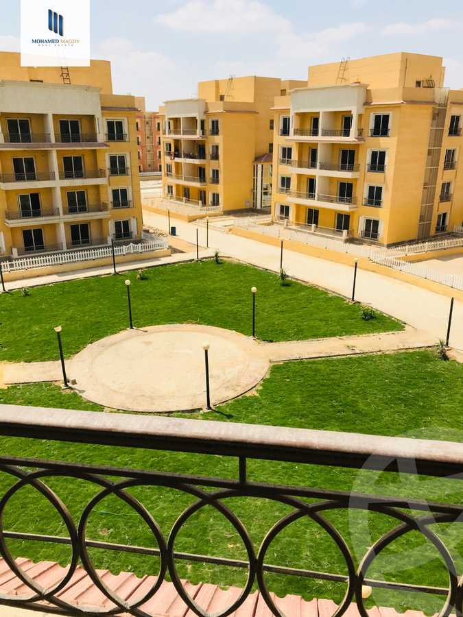 https://aqarmap.com.eg/ar/listing/5728307-for-sale-cairo-el-sheikh-zayed-city-compounds-el-khamayel