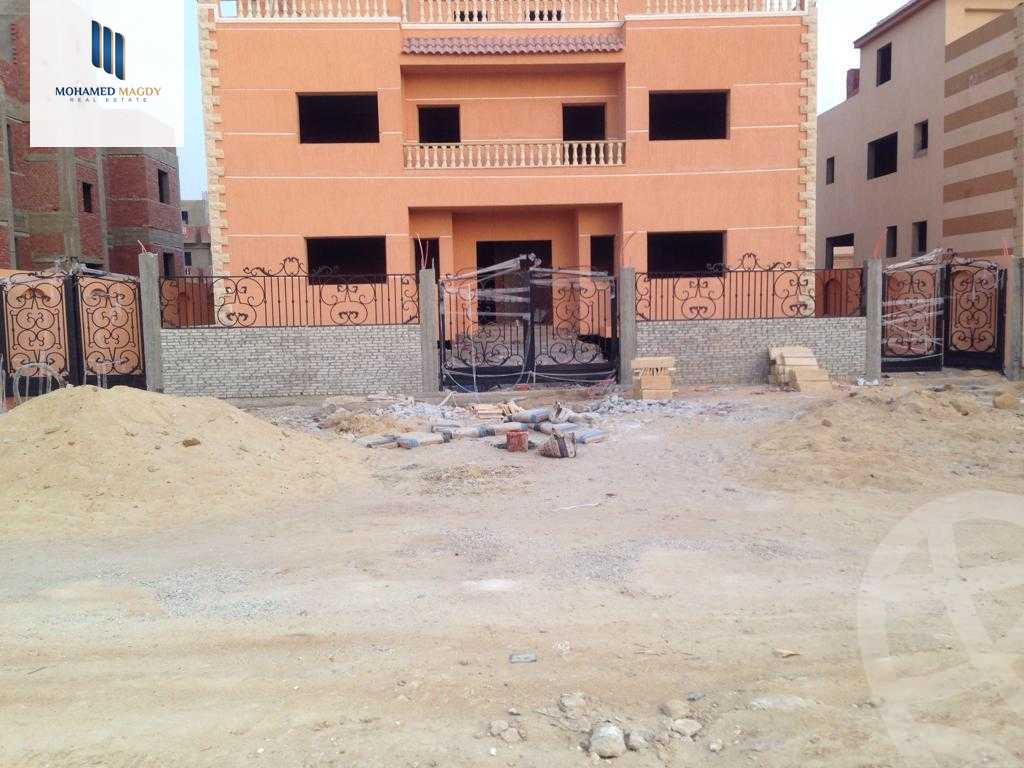 https://aqarmap.com.eg/en/listing/5734145-for-sale-cairo-6th-of-october-compounds-dream-land-flower-resort