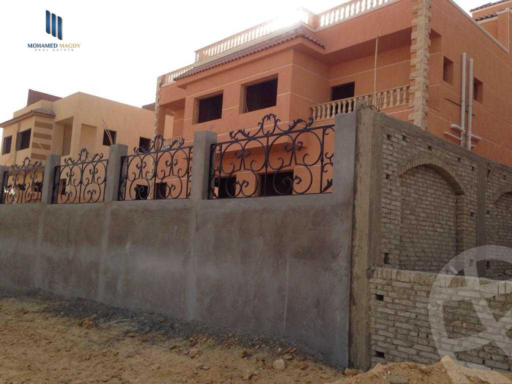 https://aqarmap.com.eg/en/listing/5734145-for-sale-cairo-6th-of-october-compounds-dream-land-flower-resort