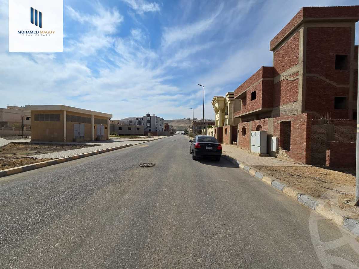 https://aqarmap.com.eg/en/listing/5736941-for-sale-cairo-6th-of-october-compounds-blm-fyl