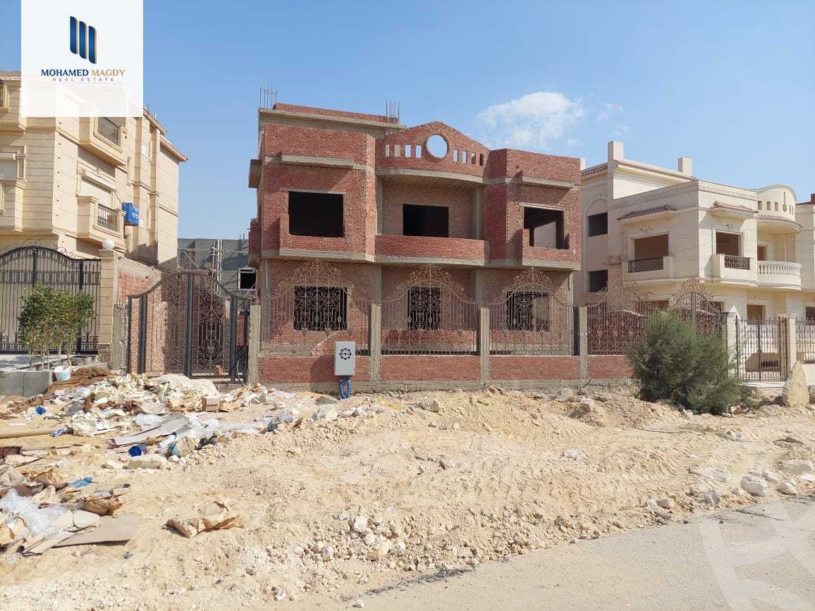 https://aqarmap.com.eg/ar/listing/5737720-for-sale-cairo-6th-of-october-compounds-el-shorouk-compound