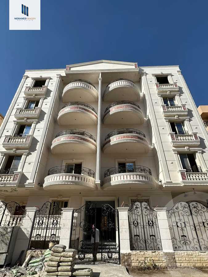 https://aqarmap.com.eg/en/listing/5751472-for-sale-cairo-6th-of-october-featured-neighborhood-sixth-touristic-village-sameh-gado-st