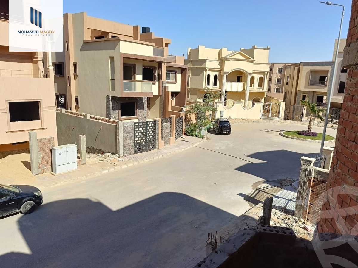 https://aqarmap.com.eg/en/listing/5753467-for-sale-cairo-6th-of-october-compounds-blm-fyl
