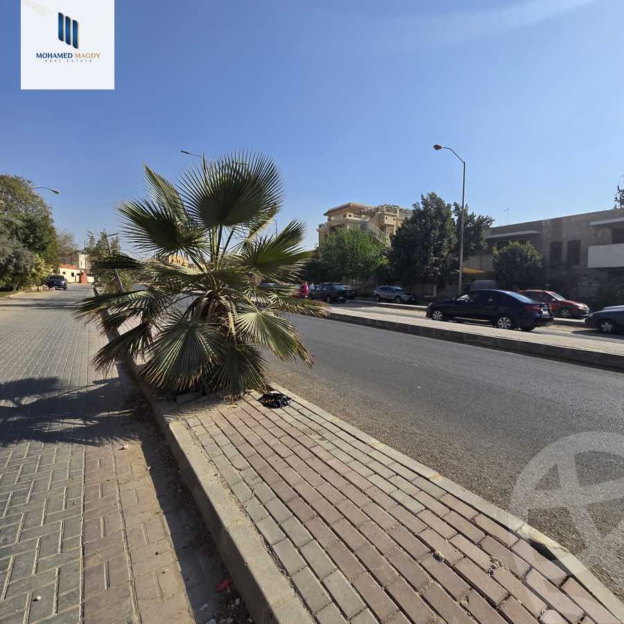 https://aqarmap.com.eg/en/listing/5762943-for-sale-cairo-6th-of-october-featured-neighborhood-first-touristic-village-el-shaheed-mohammed-abdul-latif-alshimi-st