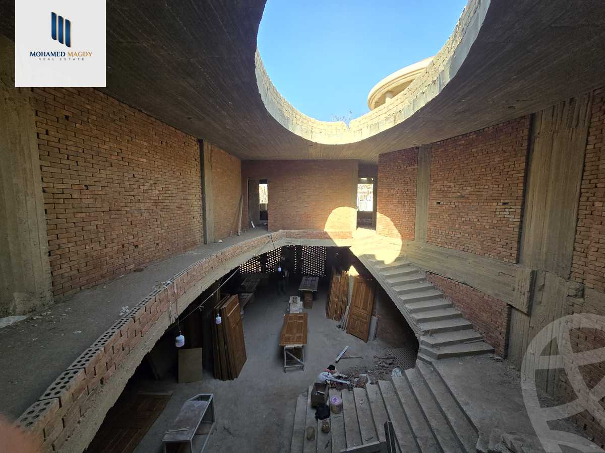 https://aqarmap.com.eg/en/listing/5762943-for-sale-cairo-6th-of-october-featured-neighborhood-first-touristic-village-el-shaheed-mohammed-abdul-latif-alshimi-st