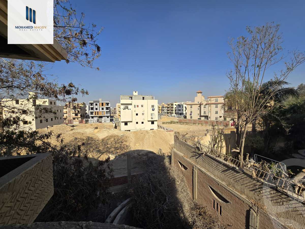 https://aqarmap.com.eg/en/listing/5762943-for-sale-cairo-6th-of-october-featured-neighborhood-first-touristic-village-el-shaheed-mohammed-abdul-latif-alshimi-st
