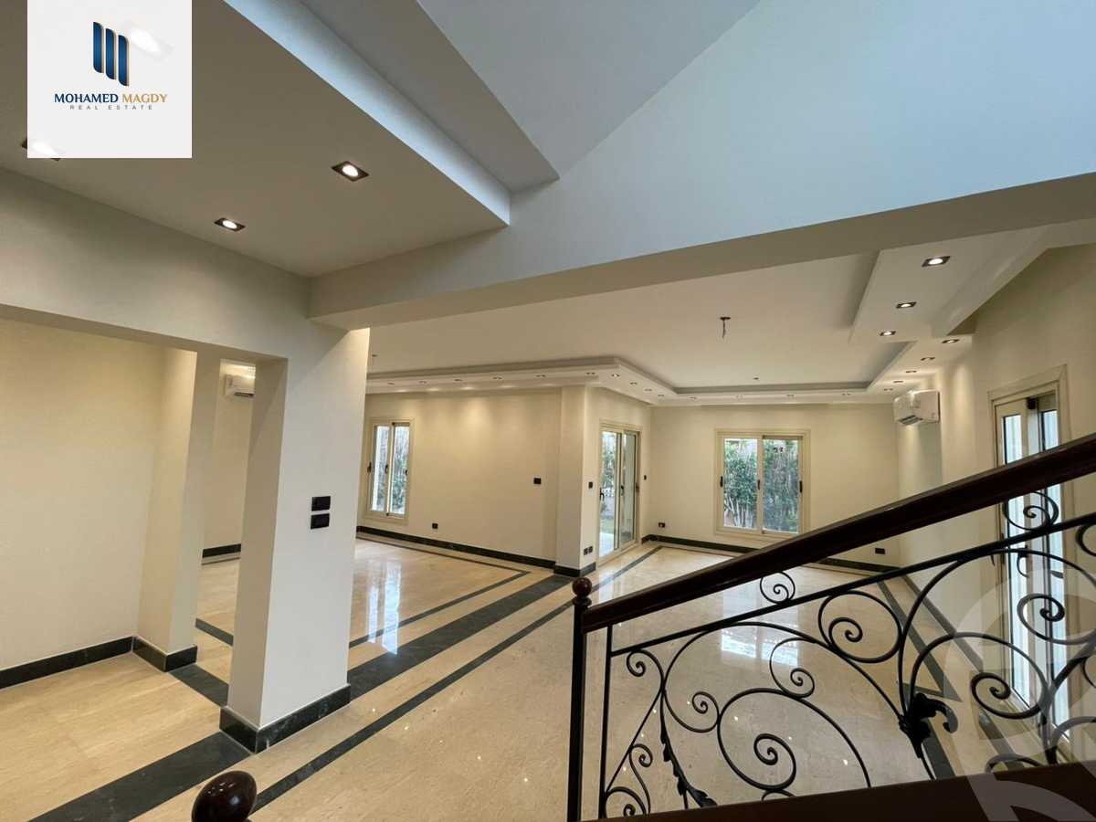 https://aqarmap.com.eg/ar/listing/5809638-for-sale-cairo-el-sheikh-zayed-city-compounds-royal-city