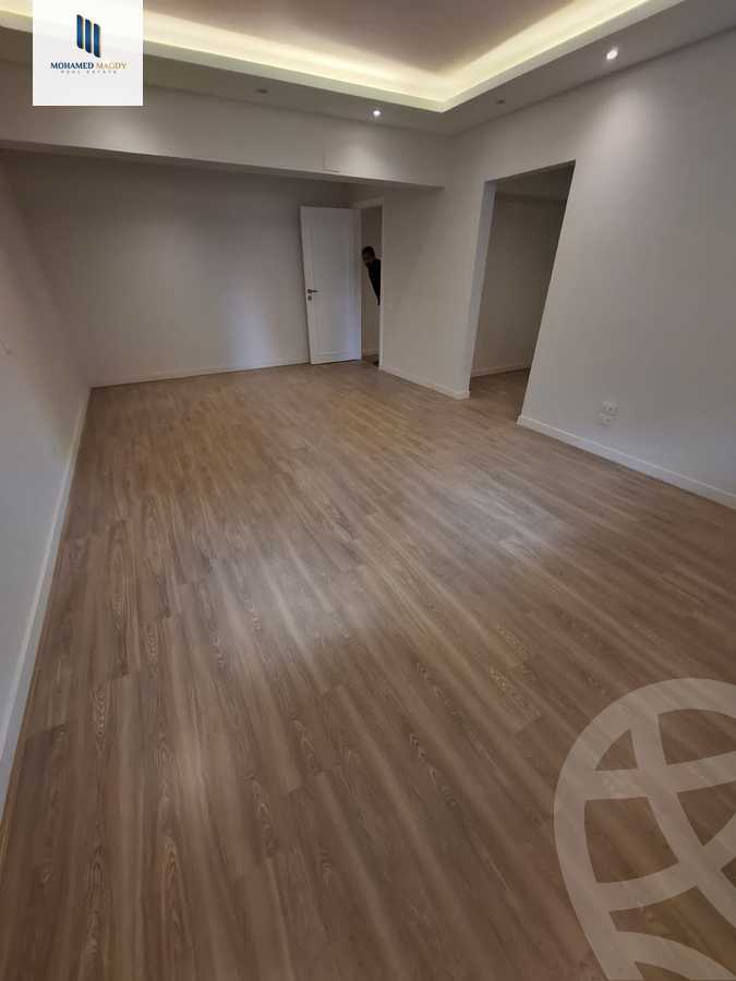https://aqarmap.com.eg/ar/listing/5809698-for-sale-cairo-6th-of-october-featured-neighborhood-fourth-touristic-village