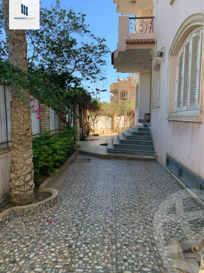 https://aqarmap.com.eg/en/listing/5809712-for-sale-cairo-el-sheikh-zayed-city-compounds-el-yasmeen-compound