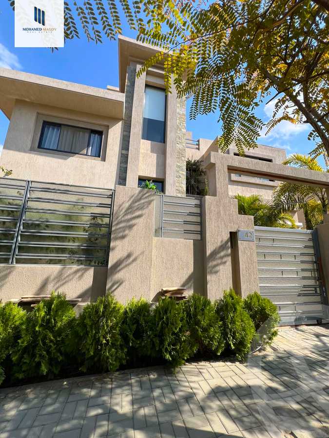 https://aqarmap.com.eg/ar/listing/5815165-for-sale-cairo-el-sheikh-zayed-city-compounds