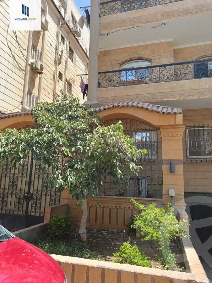 https://aqarmap.com.eg/en/listing/5830630-for-sale-cairo-6th-of-october-el-ahyaa-neighborhood-5th-street-20