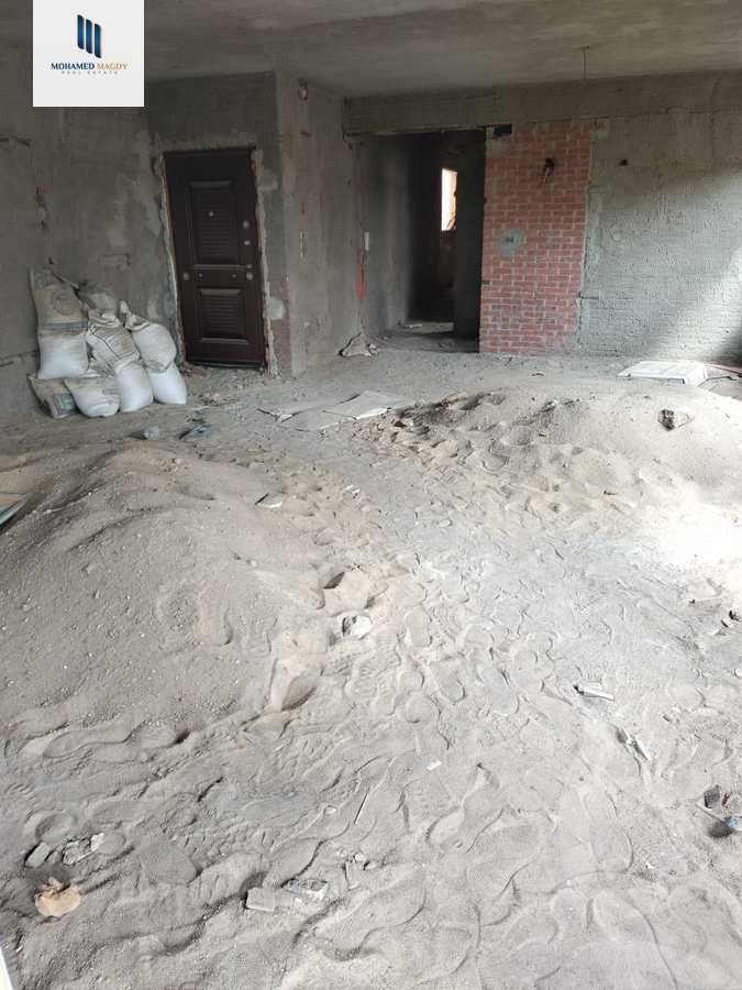 https://aqarmap.com.eg/en/listing/5830835-for-sale-cairo-6th-of-october-featured-neighborhood-fourth-touristic-village-mahmoud-sami-el-baroudi-st