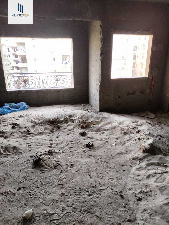 https://aqarmap.com.eg/en/listing/5830835-for-sale-cairo-6th-of-october-featured-neighborhood-fourth-touristic-village-mahmoud-sami-el-baroudi-st