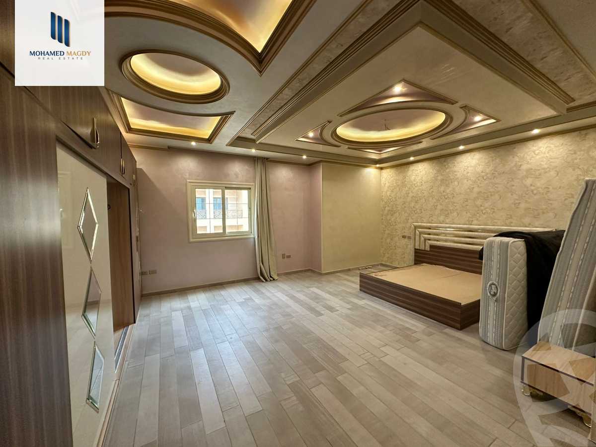 https://aqarmap.com.eg/ar/listing/5830859-for-sale-cairo-6th-of-october-featured-neighborhood-fourth-touristic-village-mahmoud-sami-el-baroudi-st