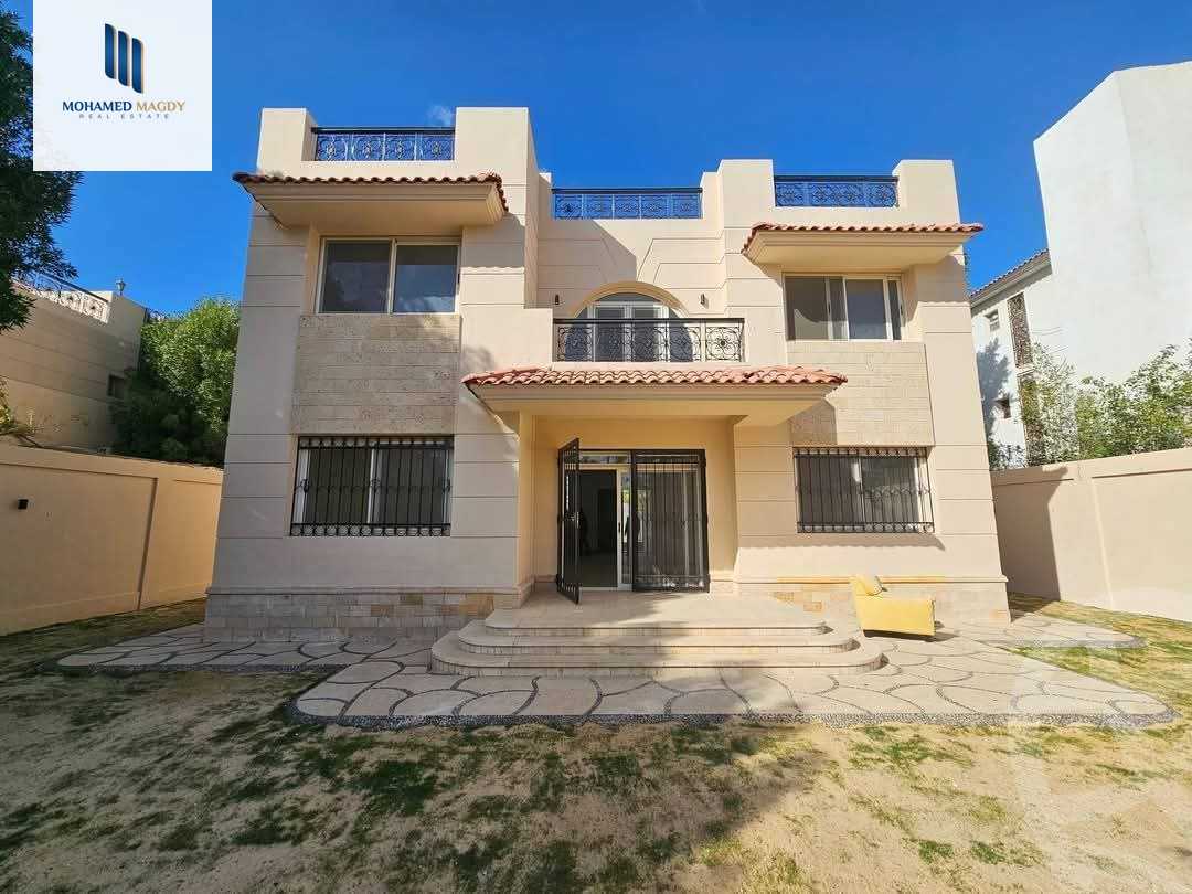 https://aqarmap.com.eg/en/listing/5833277-for-sale-cairo-el-sheikh-zayed-city-compounds-royal-city