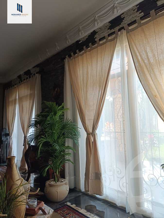 https://aqarmap.com.eg/en/listing/5833290-for-sale-cairo-el-sheikh-zayed-city-compounds-royal-meadows